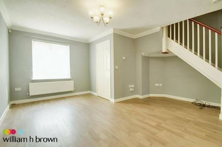 Blackbird Way, Stowmarket - Photo 2