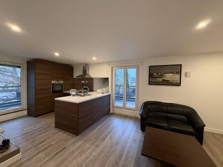 À LOUER ! Duplex de 3 pièces meublé de 60m2 avec grande terrasse privative a proximité des Institutions Européennes - Photo 3