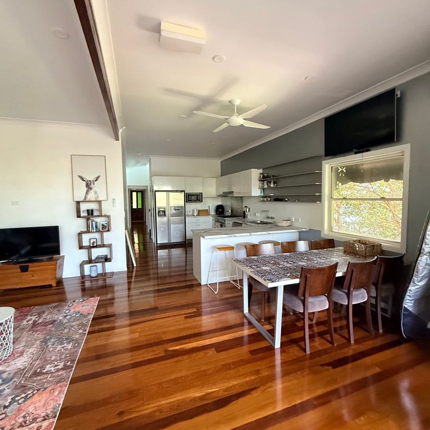 East Brisbane - Photo 1