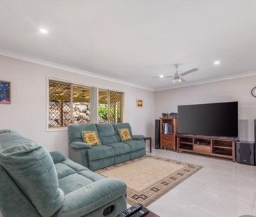 Available soon- Perfect family home. - Photo 2