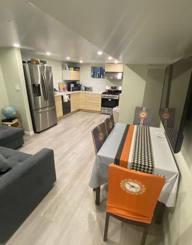 For Lease - 76 Macdonald Street Unit# room on 2nd flr, Toronto, Ontario - Photo 4