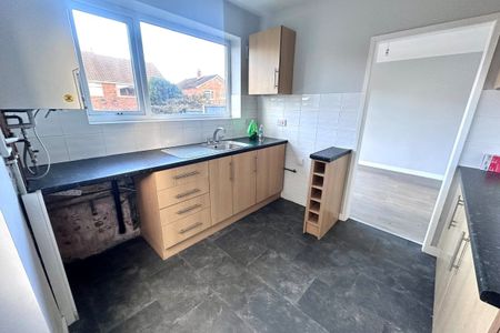 Prenton Village Road - Photo 3