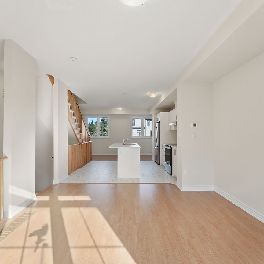 For Lease - 6 Malone Lane, Clarington, Ontario - Photo 1