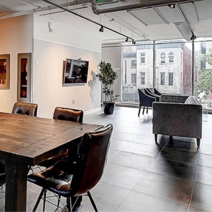 1211 Rue Drummond Montréal (Ville-Marie), QC H3G - Photo 1