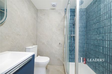 1 bedroom apartment to rent The Hard, Portsmouth, Hampshire, PO1 - Photo 3