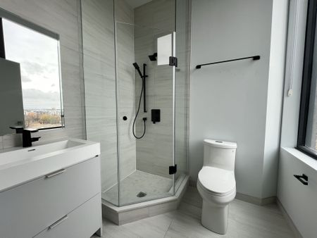 For Lease - 2920 Highway 7 Road Unit# 405, Vaughan, Ontario - Photo 2