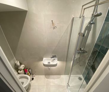 Room in a Shared House, Galpins Road, CR7 - Photo 6