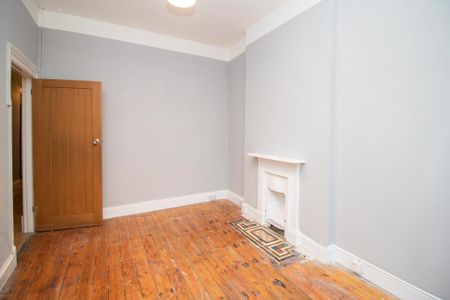 4 bedroom maisonette to rent - Photo 2