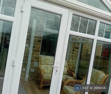 1 bedroom in a house share to rent - Photo 6