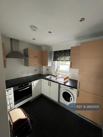 2 bedroom flat to rent - Photo 3