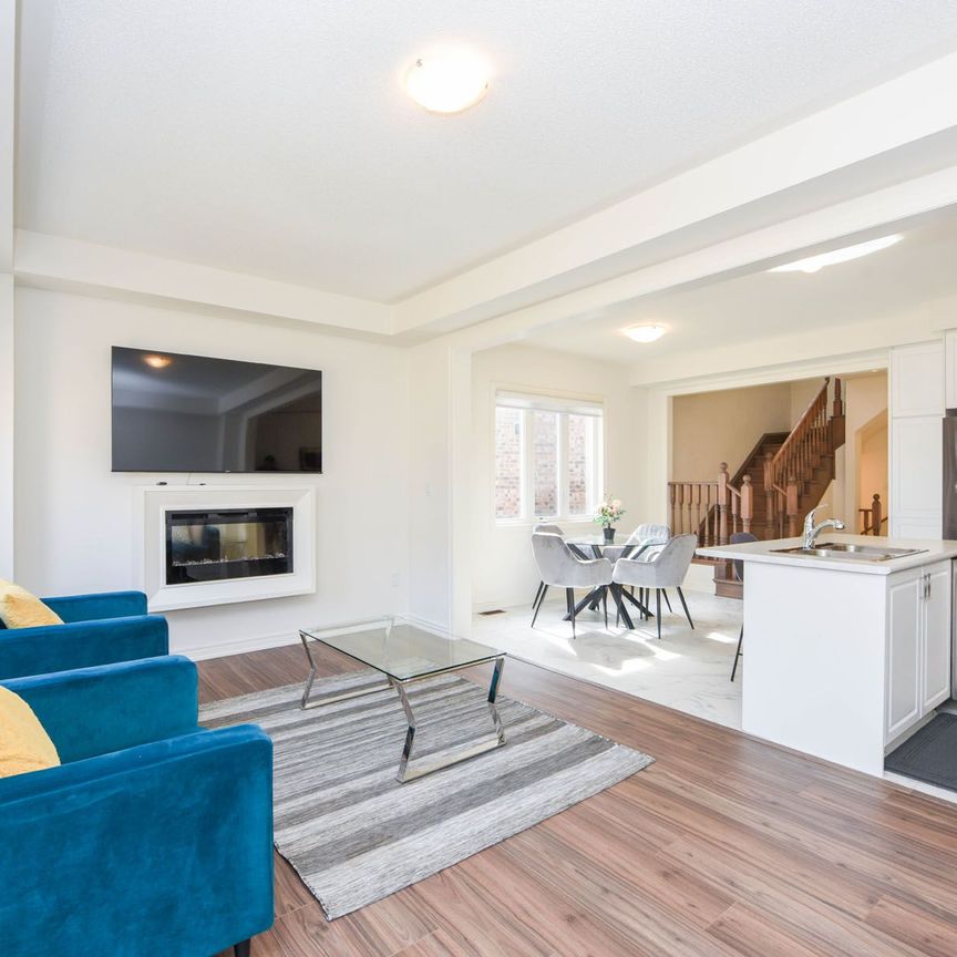 For Lease - 38 Silver Meadow Gardens, Hamilton, Ontario - Photo 1