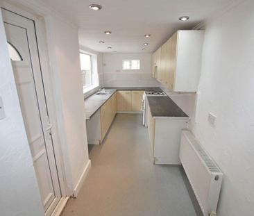 2 bedroom terraced house to rent - Photo 6