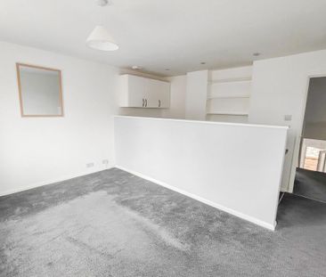 1 bedroom maisonette to rent - Photo 2