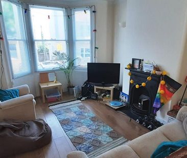 4 bedroom house to rent - Photo 2