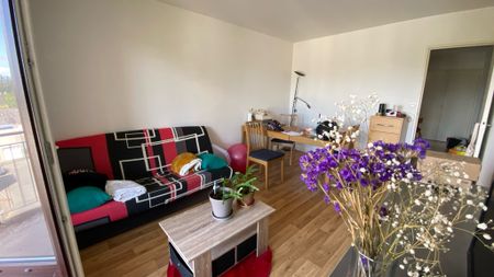 Location Appartement 2 pièces 48m² ANGERS 49000 - Photo 2