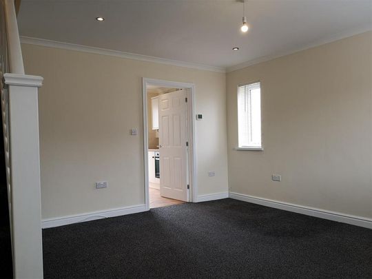 2 bedroom semi-detached house to rent - Photo 1