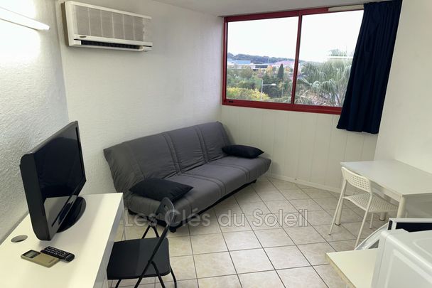 Location Appartement 1 pièce 17m² LA VALETTE DU VAR 83160 - Photo 1