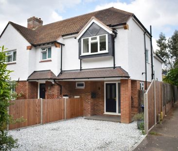 Riverside Road, Hersham, KT12 - Photo 1
