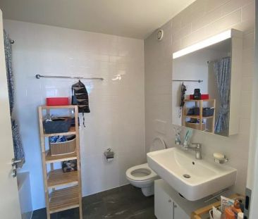 Splendide appartement entièrement agencé avec balcon. - Photo 5