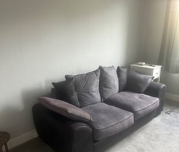 2 Bed Flat, Edinburgh, EH11 - Photo 1