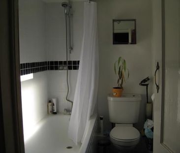 2 Bed Detached House, Salcombe Road, E17 - Photo 4