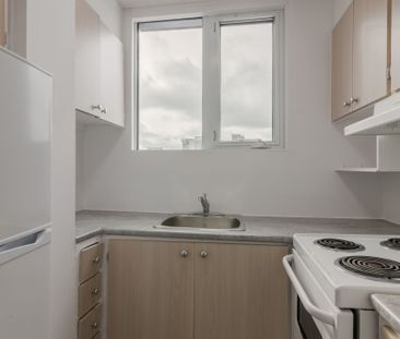 1975 Maisonneuve Blvd West - Photo 4