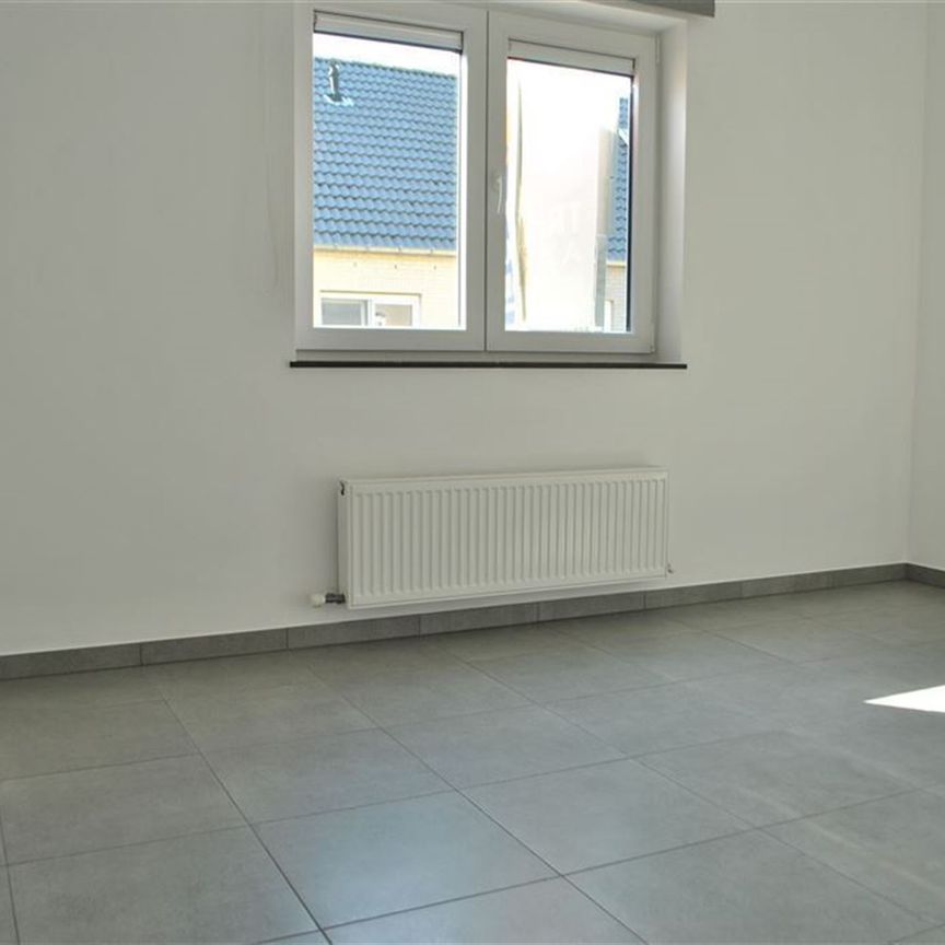 - 2 bedrooms - Photo 1