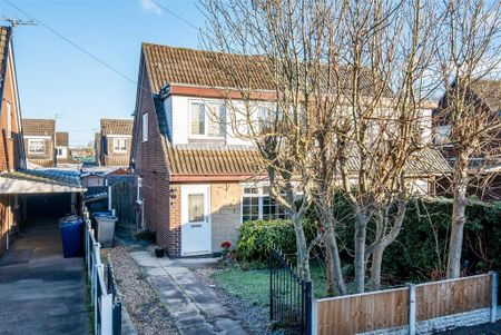 3 bedroom semi-detached house to rent - Photo 2