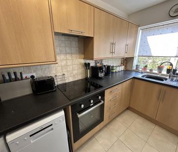 Rookfield Avenue, Sale - Photo 1