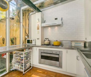 25 Woods Lane, Darlinghurst NSW 2010 - House For Rent | Domain - Photo 4