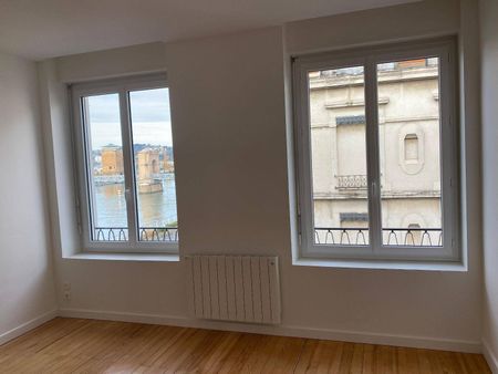 Location appartement rénové 4 pièces 101.8 m² à Vienne (38200) 4 - Photo 3