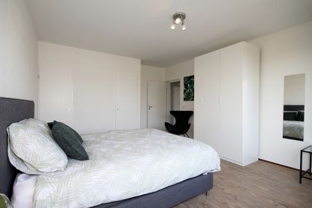 Te huur: Jacques Urlusstraat 147, 2551 HB Den Haag - Photo 2