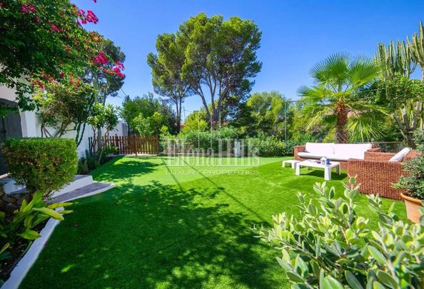 Privacidad, naturaleza y mar: la casa perfecta en Portosenso - Photo 1