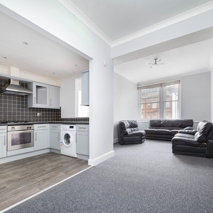 3 Bed Flat, Stanton Court, N3 - Photo 1