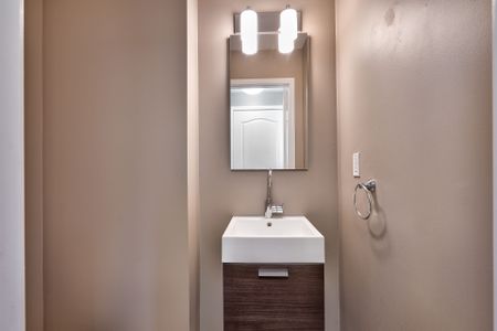 For Lease - 1337 Goldhawk Trail, Oakville, Ontario - Photo 4