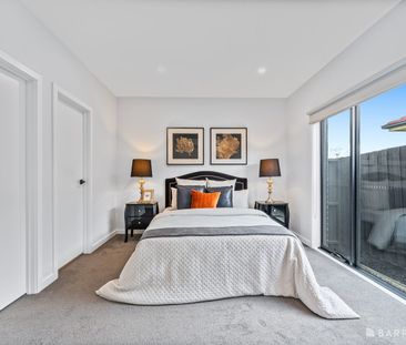 Relaxed lifestyle in a superior setting. - Photo 5