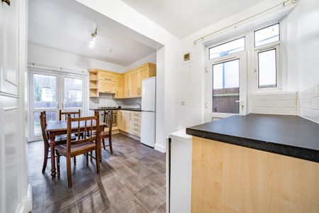 Woodside, London, SW19 - Photo 4