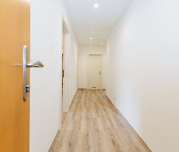 AB SOFORT VERFÜGBAR I BADEWANNE I MODERNE KÜCHE I TOP-SANIERT I LET... - Foto 1