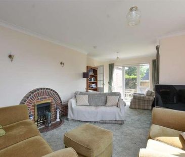 Verwood, BH31 - Photo 2