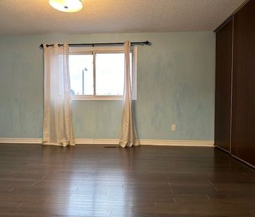 For Lease - 77 Phalen Crescent, Toronto, Ontario - Photo 4