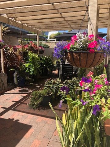 South Perth - Photo 4