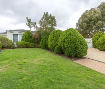 Seaside Comfort in Ocean Reef – Spacious Family Home! - Photo 5