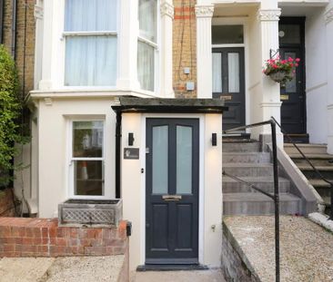 Studio to rent - Photo 6