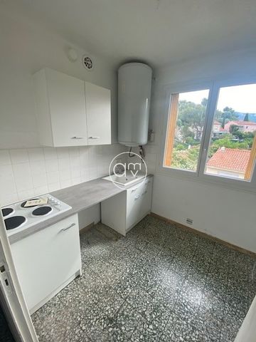 Location Appartement 4 pièces 78m² TOULON 83200 - Photo 5