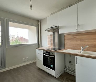 Location Appartement 4 pièces 69m² - Photo 2