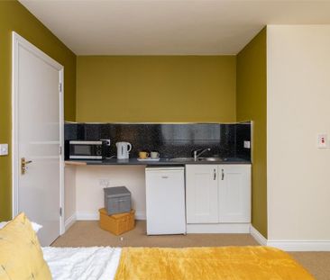 Studio to rent - Photo 5