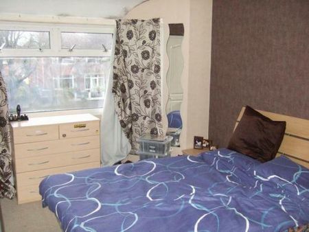 5 bedroom detached house to rent - Photo 3