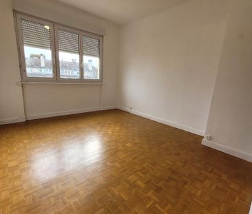 Location Appartement 3 pièces 80m² CAMBRAI 59400 - Photo 5