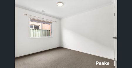 Convenient Comfort In The Heart Of Lakeside - Photo 3