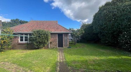 Charm and Character Family home - Photo 5